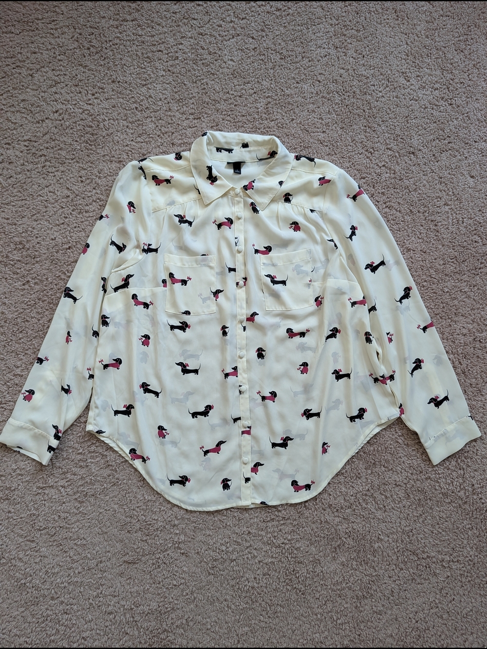 torrid Womens Cream Black Madison Dachshund AOP Button Up Shirt Blouse Size 1X